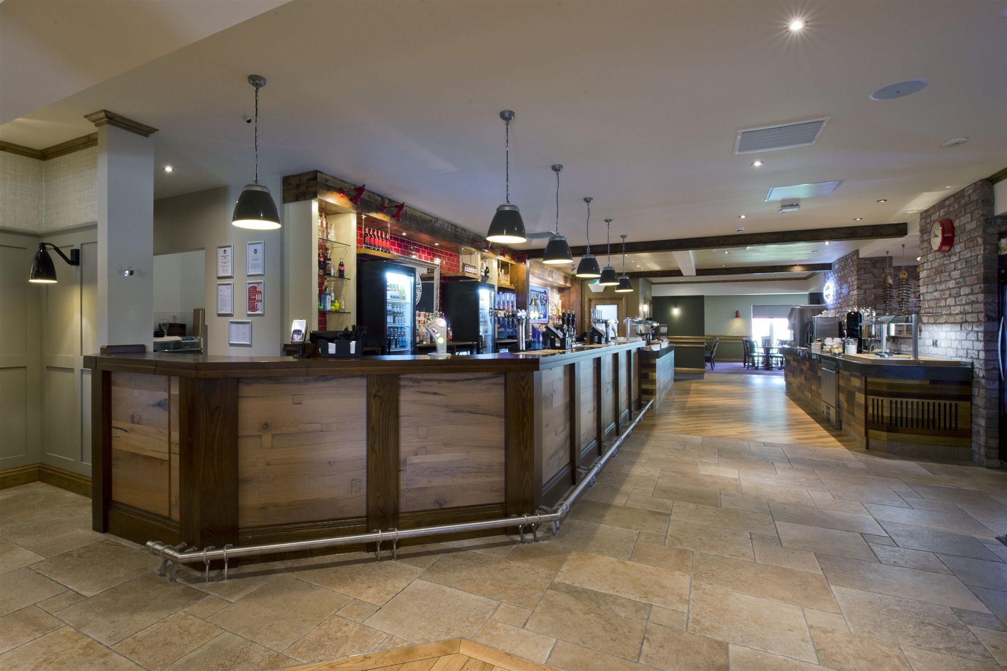 Premier Inn Abergavenny Exterior foto